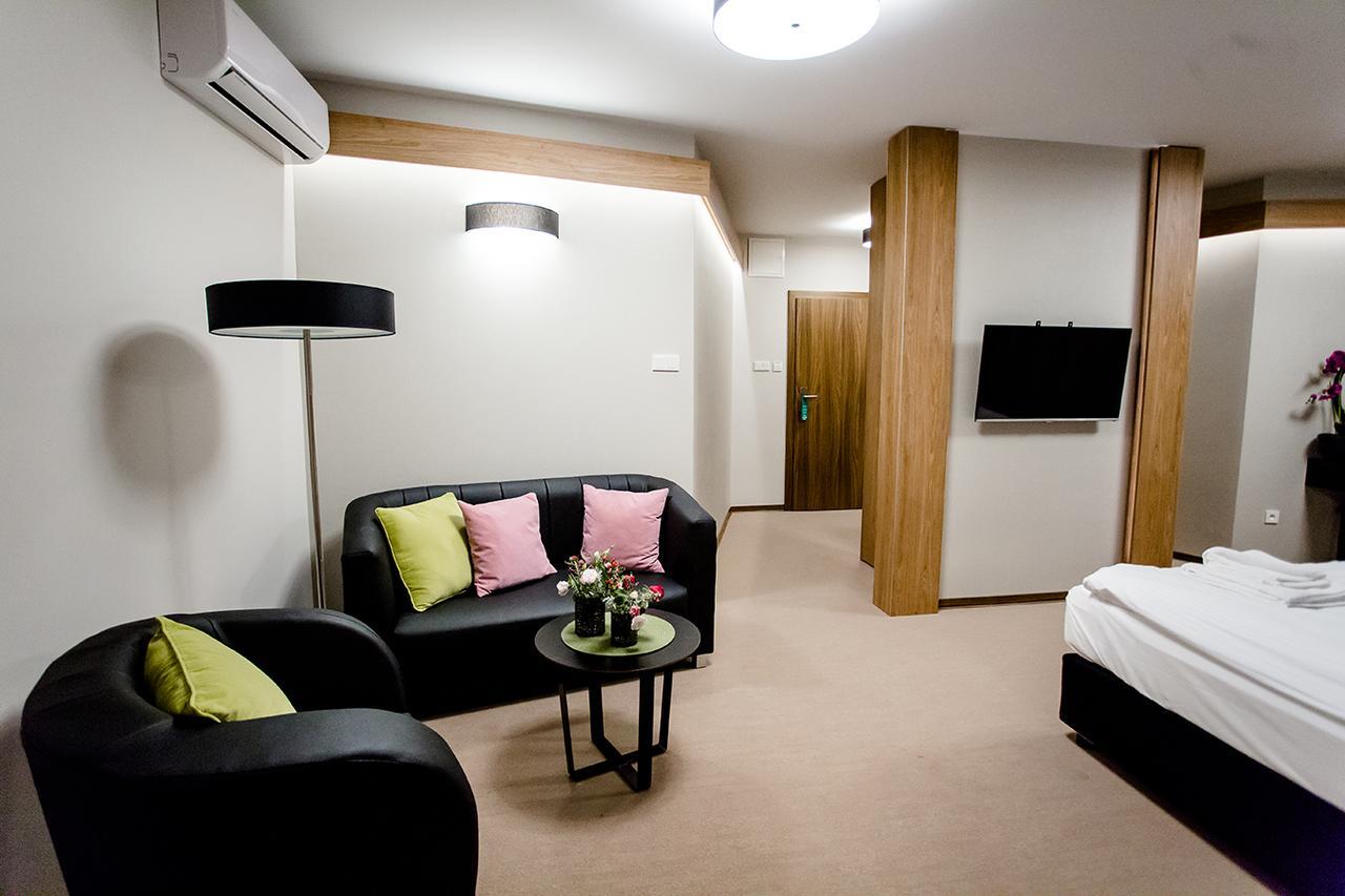Bulwary Biznes Bed and Breakfast Mielec Buitenkant foto
