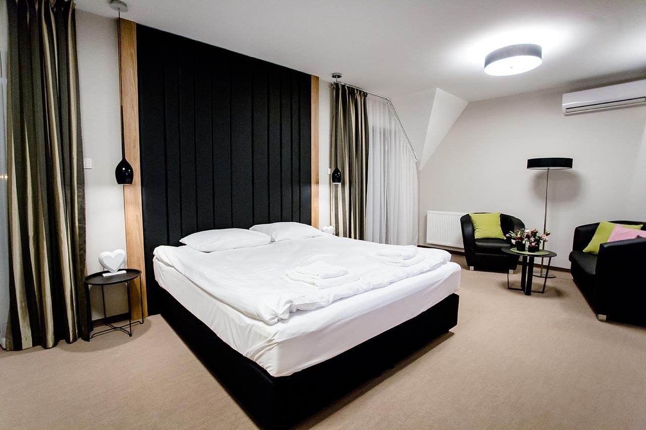Bulwary Biznes Bed and Breakfast Mielec Buitenkant foto